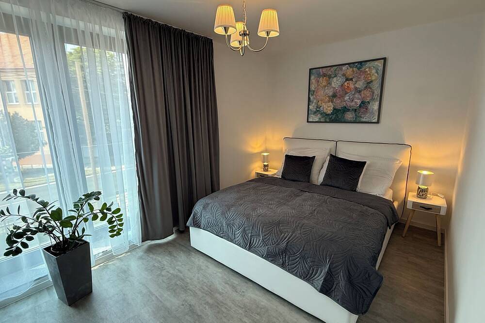 Ganze Wohnung, Charming 2-bedroom family-friendly apartment with Wifi and Ac in Senec in Bratislava und Umgebung