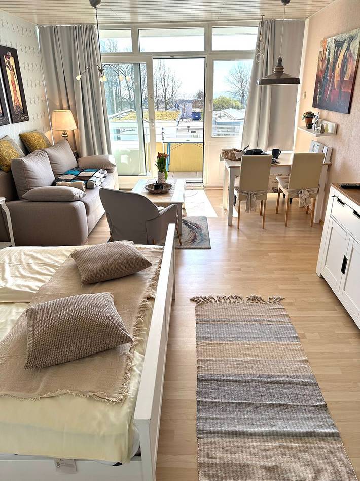 Ferienwohnung für 2 Personen, mit Balkon in Burg auf Fehmarn und Umgebung