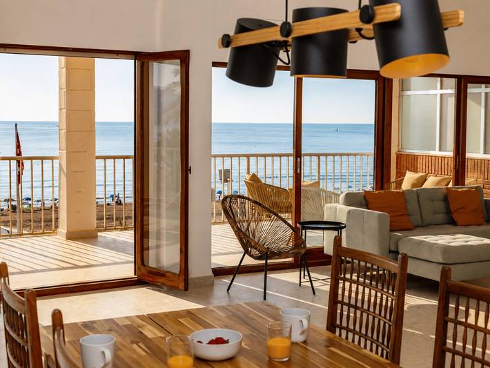 Apartamento entero, Apartamento de vacaciones para 8 personas con vistas al mar in Platja de Sant Antoni (Cullera), Cullera