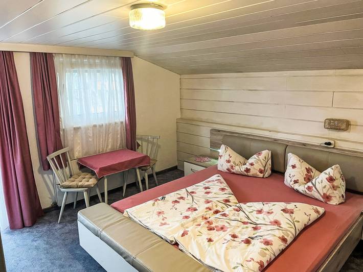Ferienwohnung für 10 Personen, mit Garten und Balkon in Längenfeld - 4