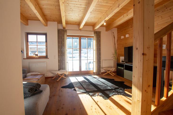 Vakantiehuis voor 8 personen, with Balkon and Terras as well as Tuin in Uttendorf