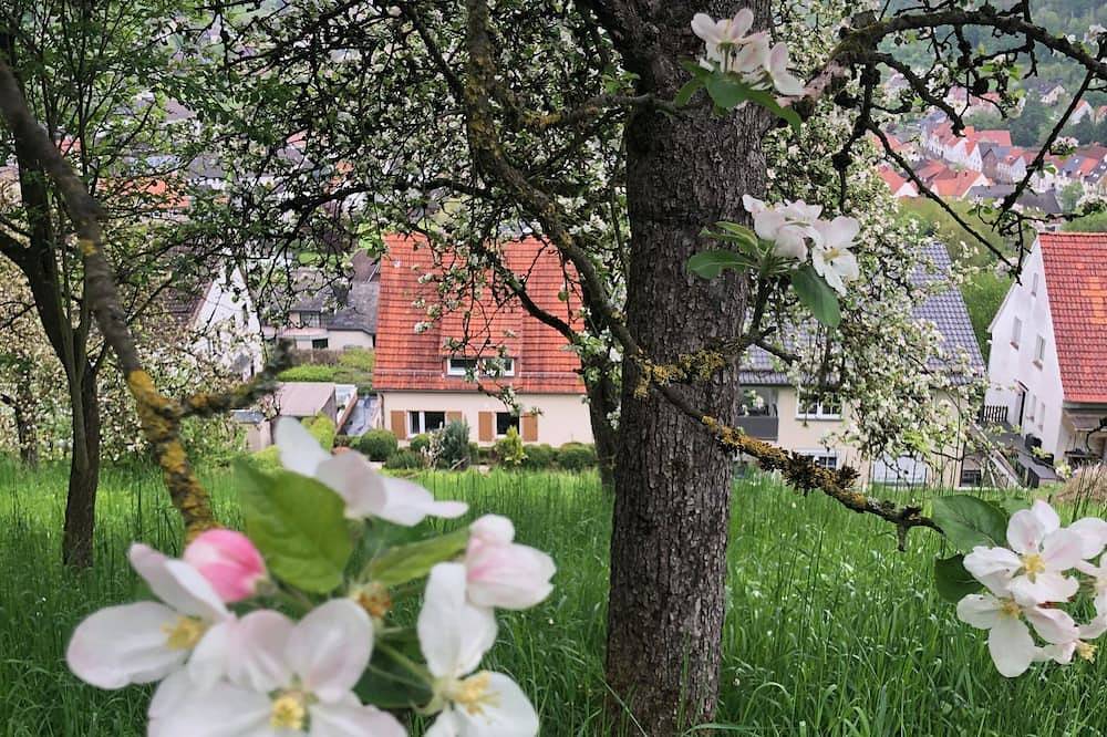 Geräumige Familienunterkunft für gruppe 10p, schöne Aussicht,Haustierfreundlich! in Beverungen, Kreis Höxter