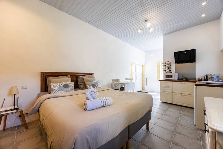 Gîte pour 2 personnes, avec jardin à Saint-Germain-du-Puch