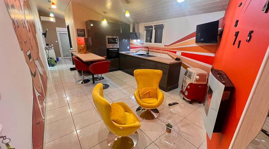 Gîte pour 6 personnes, avec Jacuzzi et Terrasse ainsi que Jardin et Piscine à Échillais - 4