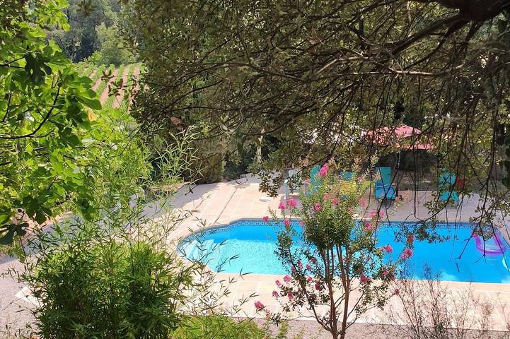 Location de vacances pour 6 personnes, avec terrasse et jardin à Le Thoronet - 4