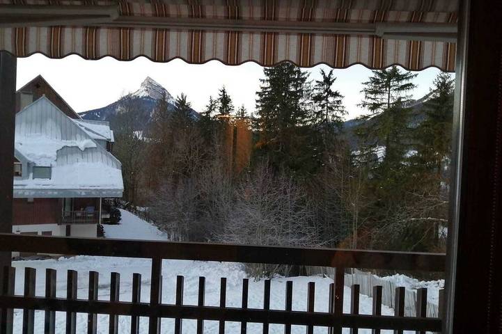 Ganze Wohnung, Large south-facing studio in Saint-Pierre-de-Chartreuse, Isère