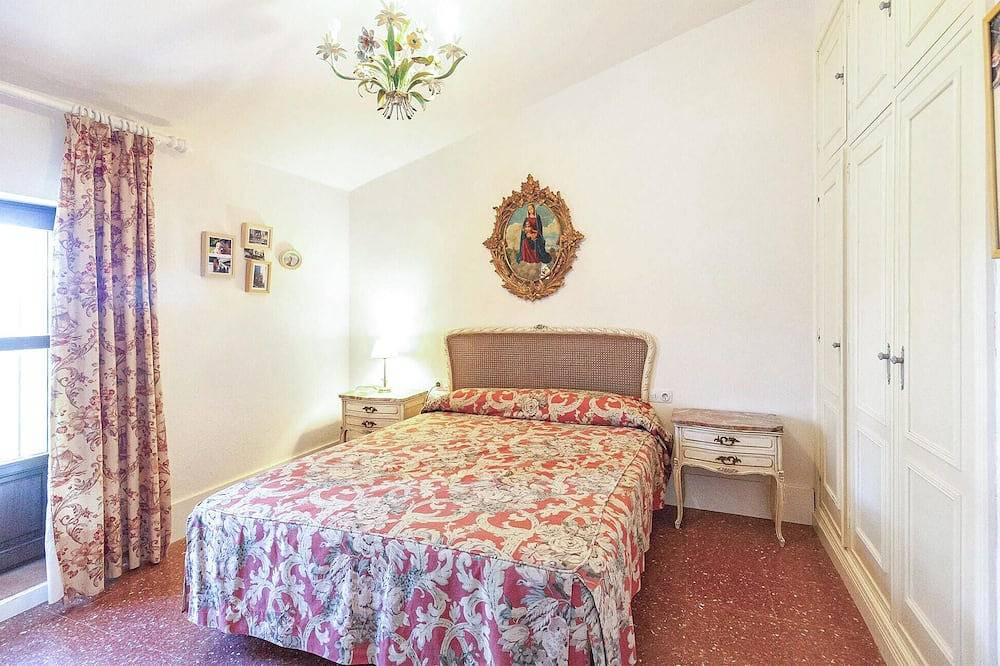 Gorgeous home in Higuera de la Sierra in Zufre, Sierra de Aracena y Picos de Aroche