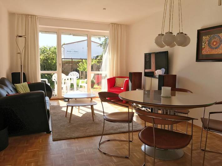 Ferienhaus für 4 Personen, mit Garten und Seeblick auf Rügen - 2