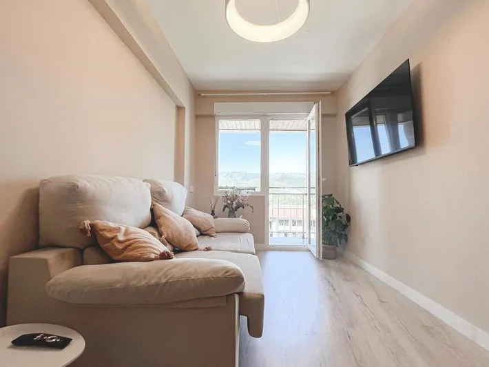 Apartamento de vacaciones para 6 personas, con vistas y terraza - 1