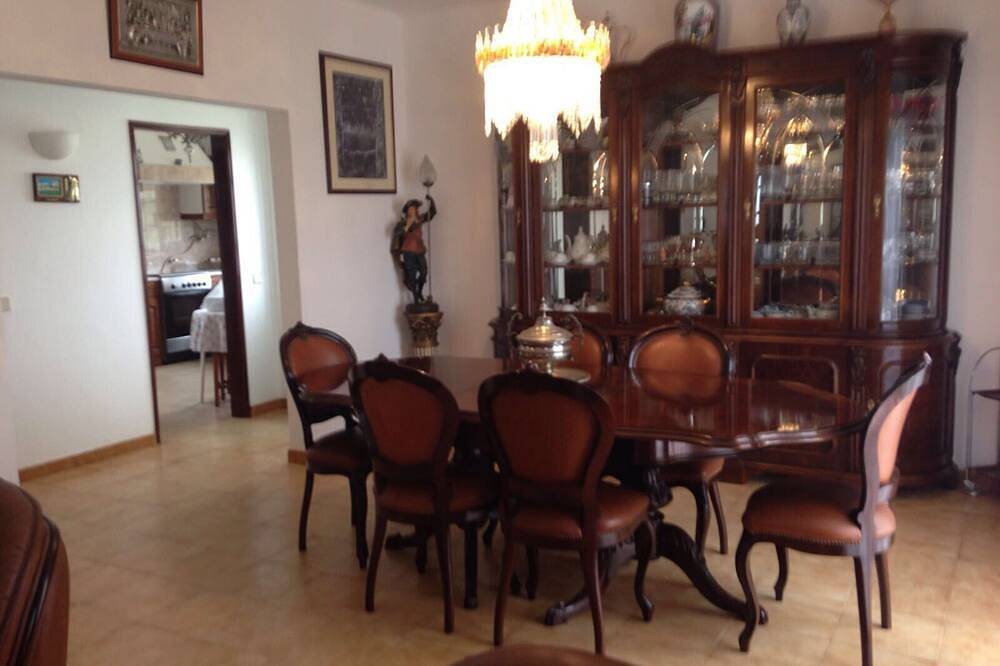 Apartamento entero, Casa / villa / chalet - Porches in Distrito de Faro