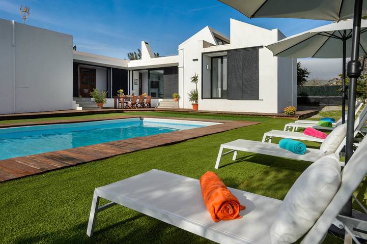 Villa pour 6 personnes avec terrasse in Sant Jordi de ses Salines, Sant Josep de sa Talaia