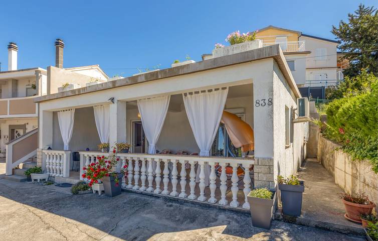 Ferienwohnung für 4 Personen, mit Terrasse in Barbat na Rabu