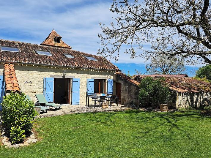 Gîte pour 3 personnes, avec piscine