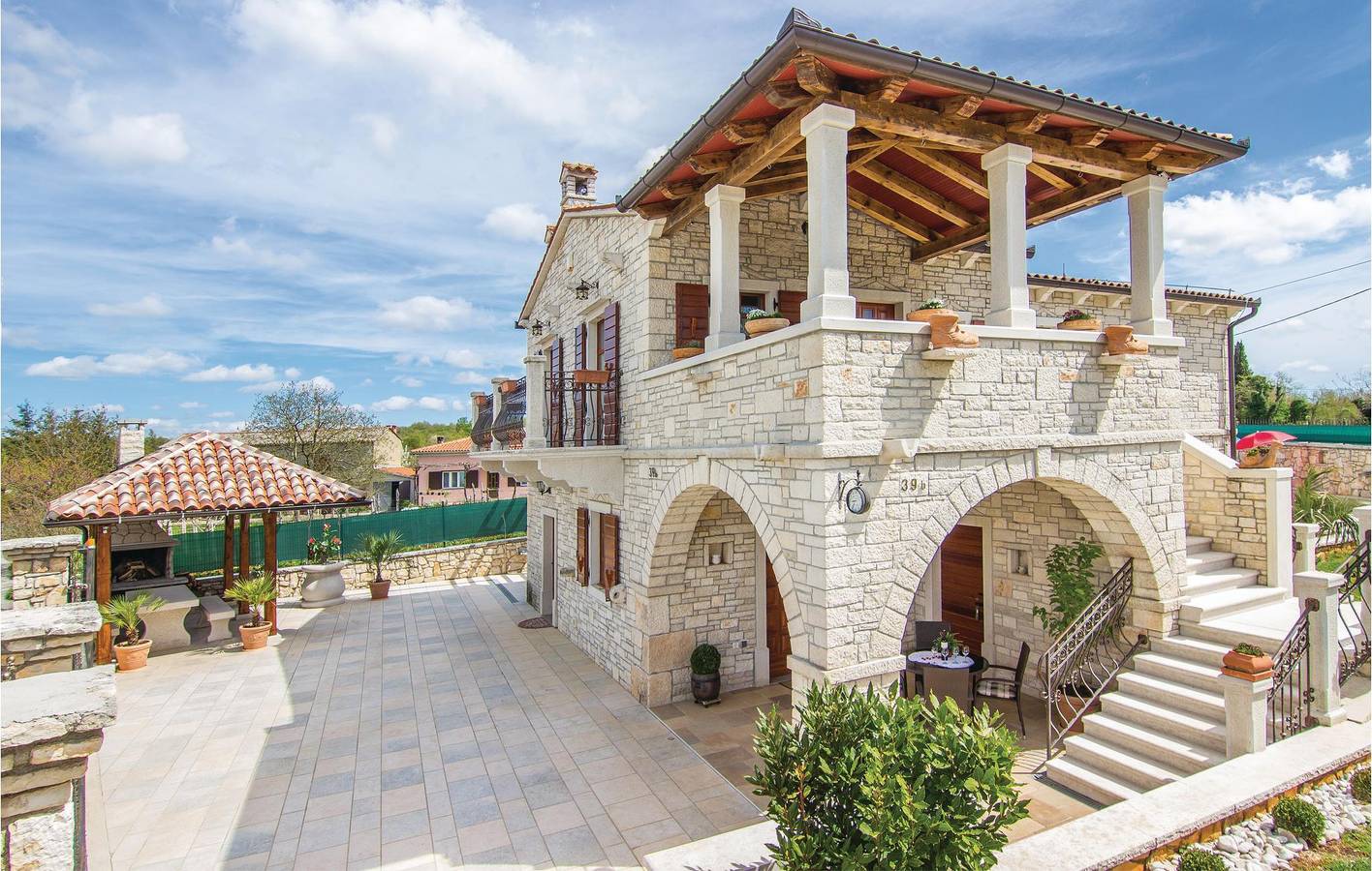 Ferienhaus für 8 Personen mit Terrasse in Žminj, Zentralistrien