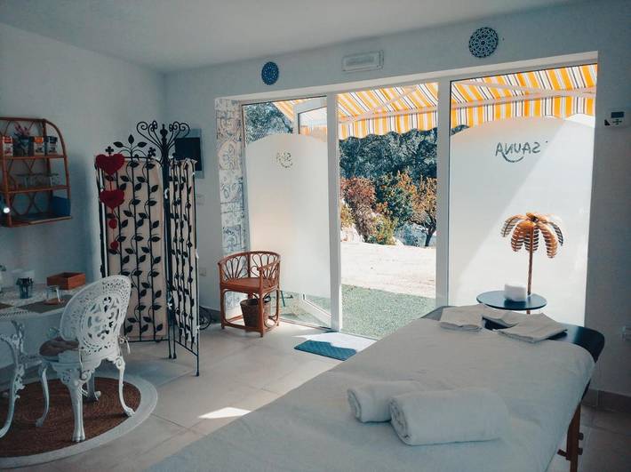 Casa de vacaciones para 12 personas, con jardín y sauna además de piscina y jacuzzi, Familias con niños en Sierra de Gata - 2