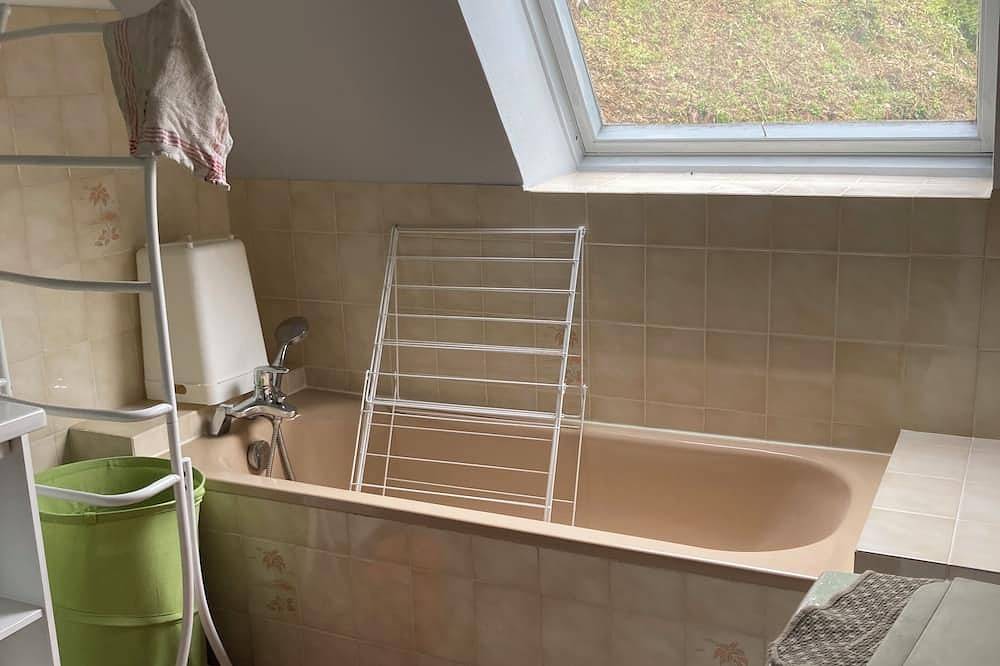 Appartement entier, Gite à la campagne. Ideal pour randonneurs, proximité du in Metzeral, Parc naturel régional des Ballons des Vosges