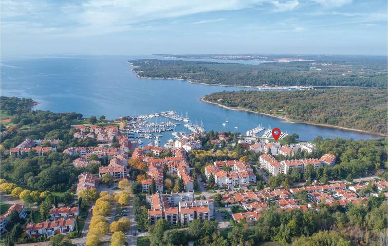 Ferienwohnung für 4 Personen, mit Terrasse in Červar-Porat