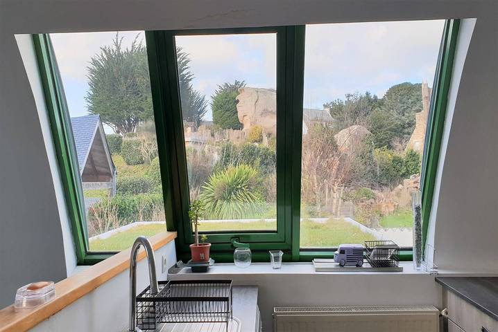 Maison 6 pers, avec jardin clos au centre de Trégastel, à 500m de la plage in Trégastel, Côte de Granit Rose