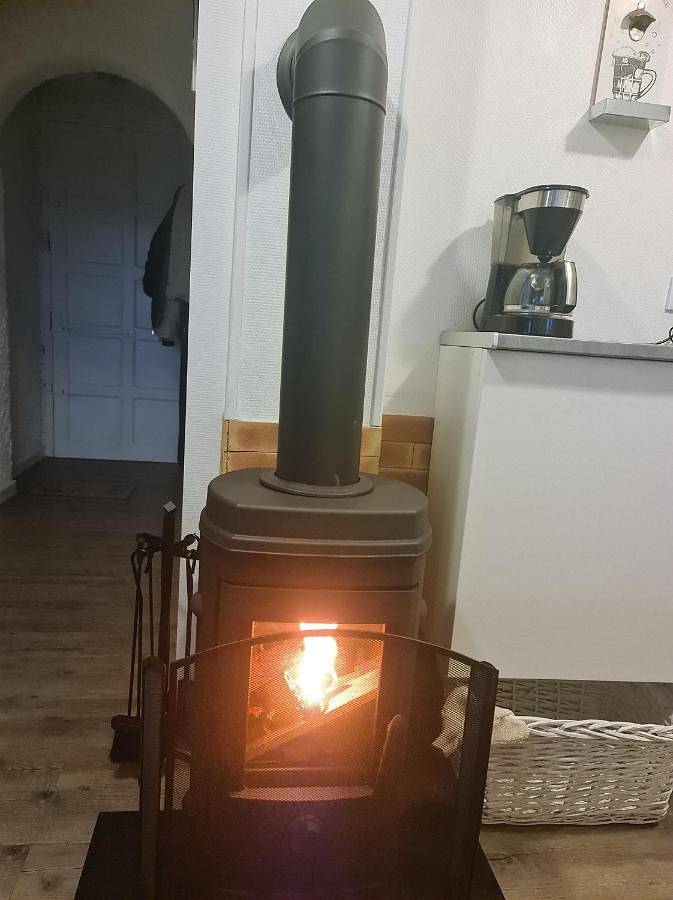 Location de vacances pour 6 personnes, avec jardin ainsi que terrasse et vue, animaux acceptés à La Houssière - 3