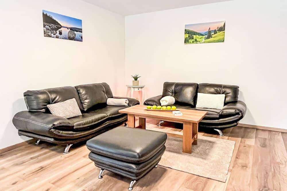 Ganze Wohnung, Schöne Wohnung für 2 Personen mit W-Lan, Tv und Terrasse in Blasiwald (Schluchsee), Schluchsee