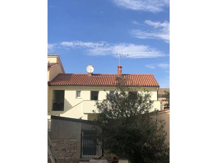 Ferienhaus für 4 Personen, mit Balkon und Balkon/Terrasse in Poreč