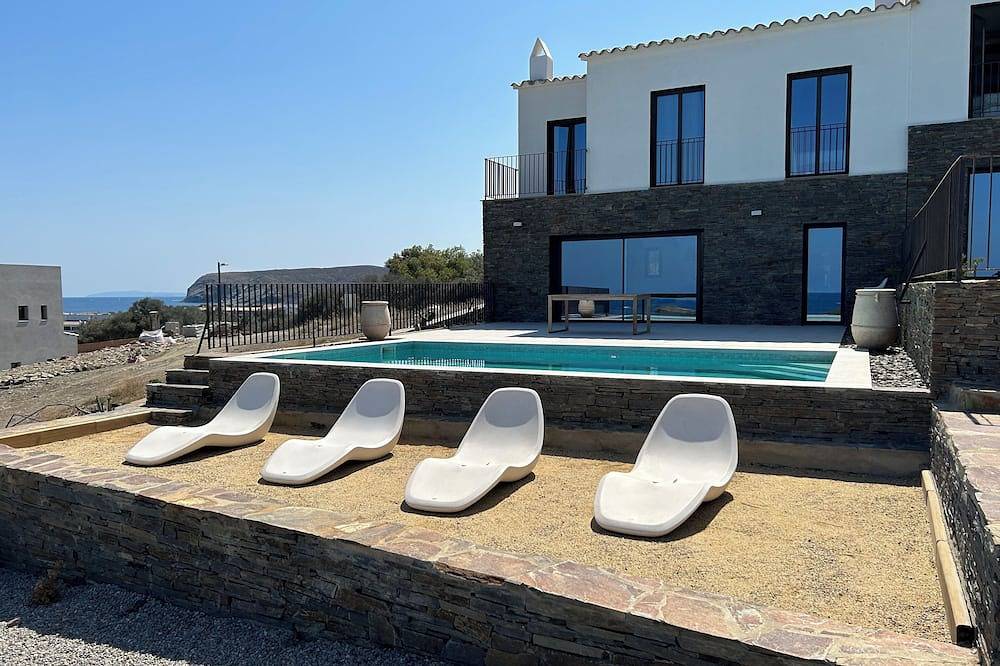 Cadaquès house with pool and sea view in Cadaqués, Parc Natural del Cap de Creus