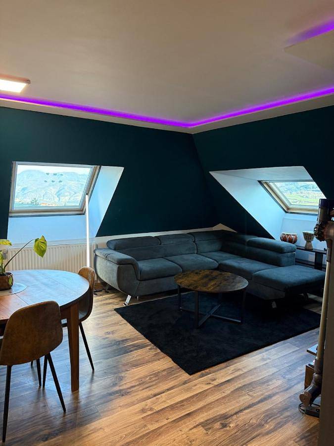Appartement entier, Two-Bedroom Apartment in Sigoyer, Région de Gap