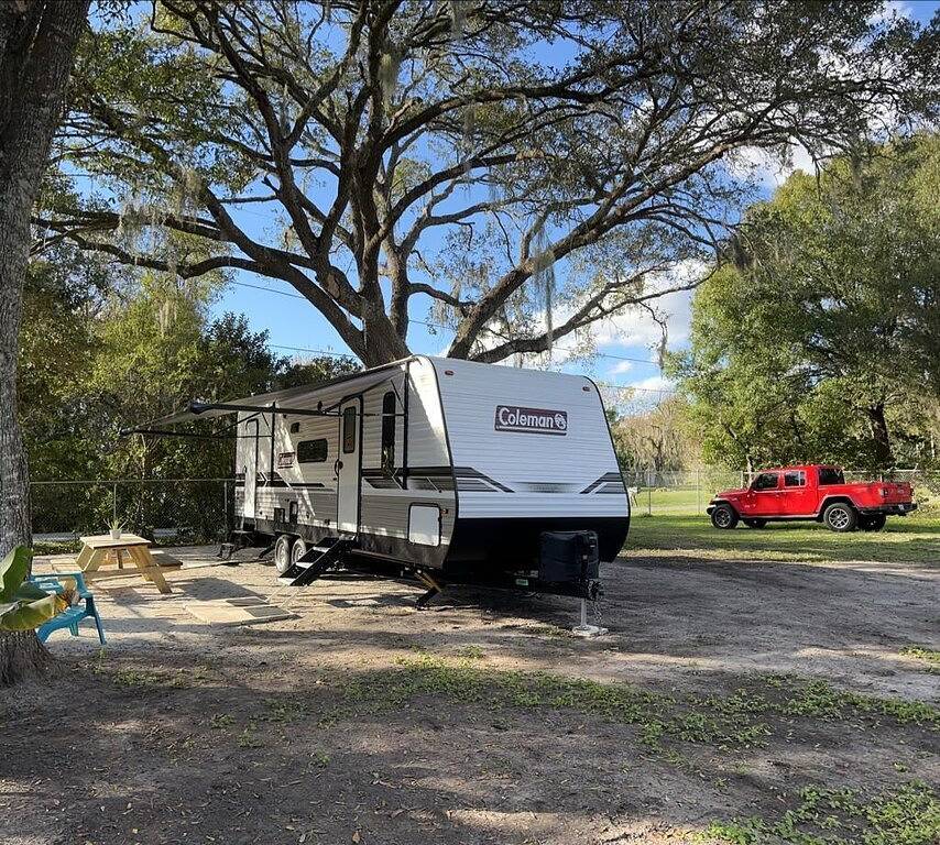 Camping for 4 Guests in Orange County (FL)
