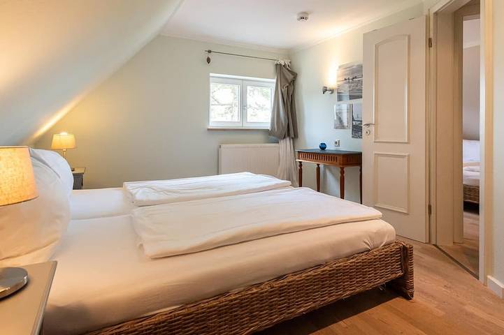 Ganze Wohnung, Charmante 3-Zimmerwohnung mit ca. 70 m² Wohnfläche, für bis zu 4 Personen. in Nordfriesische Inseln (Schleswig-Holstein) (Schleswig-Holstein), Wenningstedt