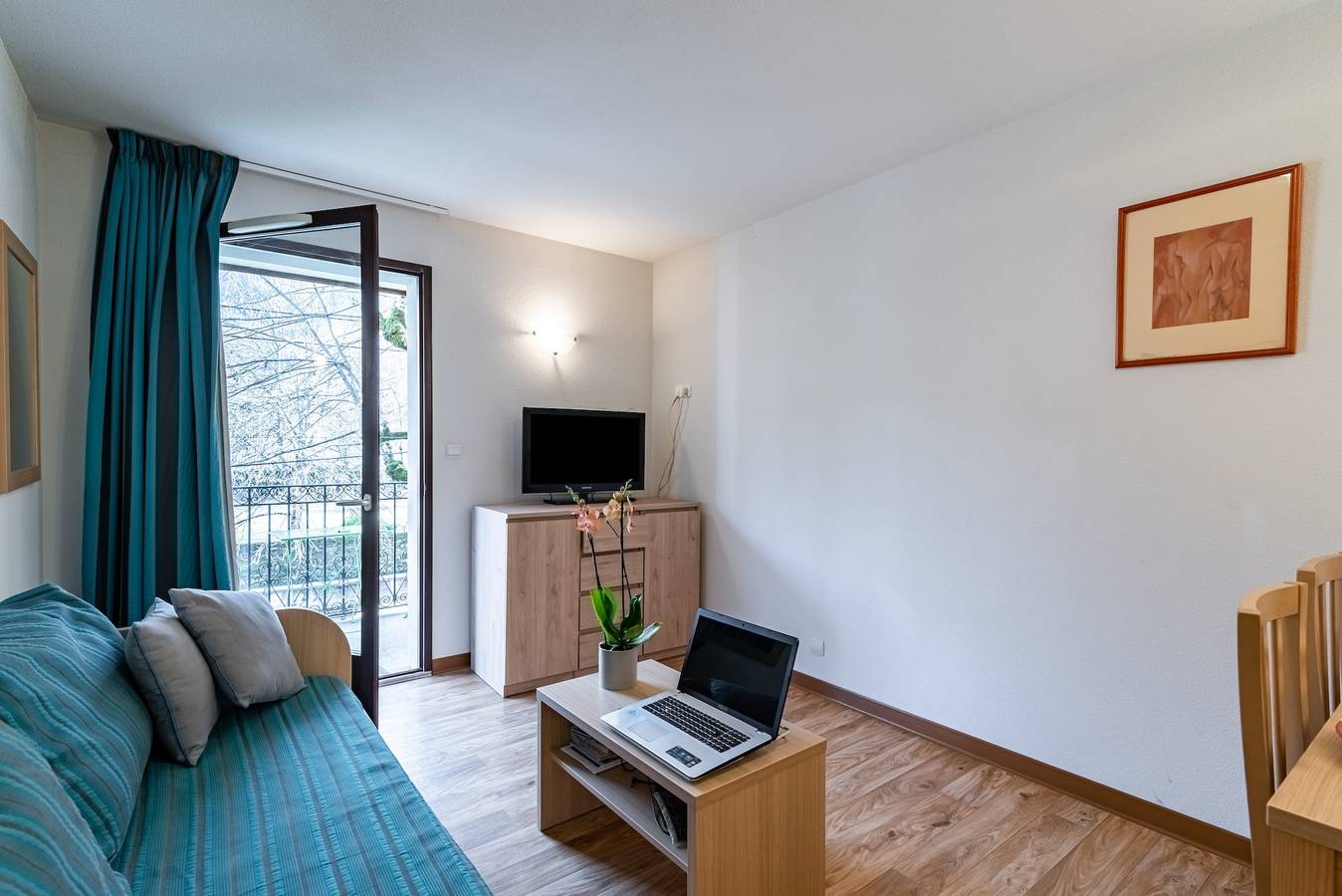 Entire apartment, Les Jardins de Ramel - Apt proche des pistes avec Wifi in Luchon-Superbagnères, Bagnères-de-Luchon