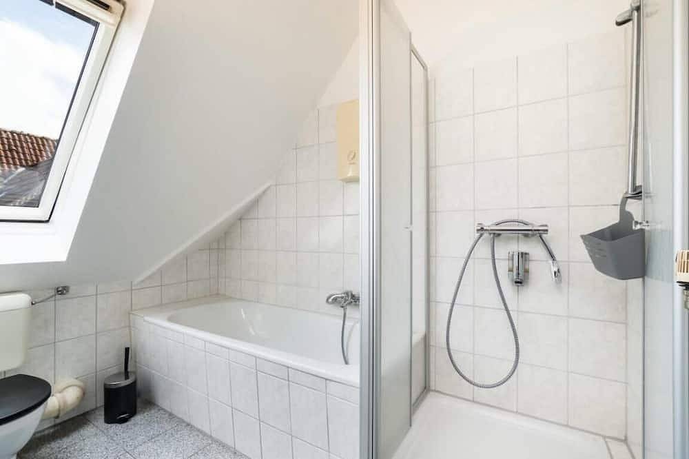 Ganze Wohnung, Modern mit schöner Aussicht in Porta Westfalica, Weserbergland