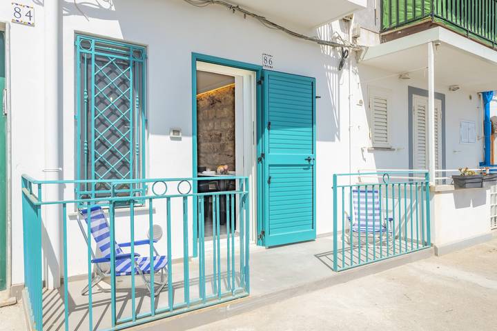 Vacation rental for 4 people, with balcony, with pets in Palermo