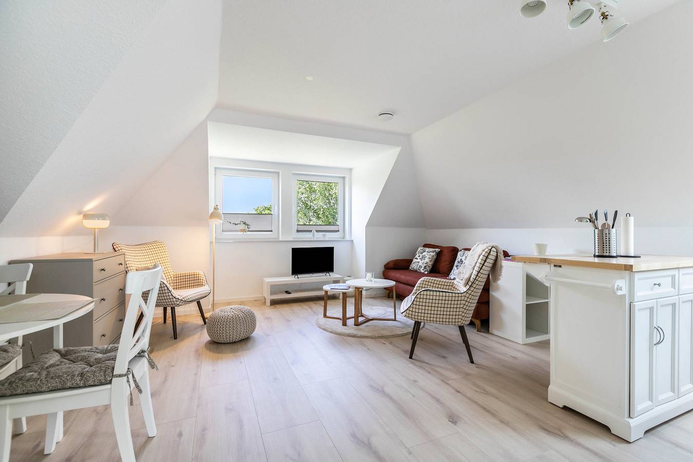 Ganze Wohnung, Apartment Künstenkoje mit Teilmeerblick, Gemeinschaftsgarten und Wlan in Schobüll, Nordseeküste
