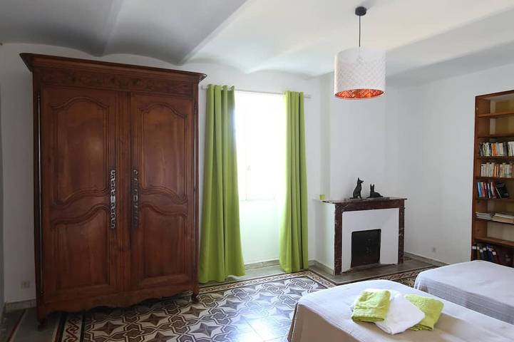 Location de vacances pour 12 personnes, avec jardin à Lablachère - 2