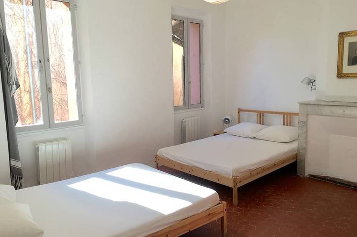 Gîte pour 6 personnes, avec jacuzzi et balcon, animaux acceptés dans Theatre Galli Sanary Sur Mer - 3