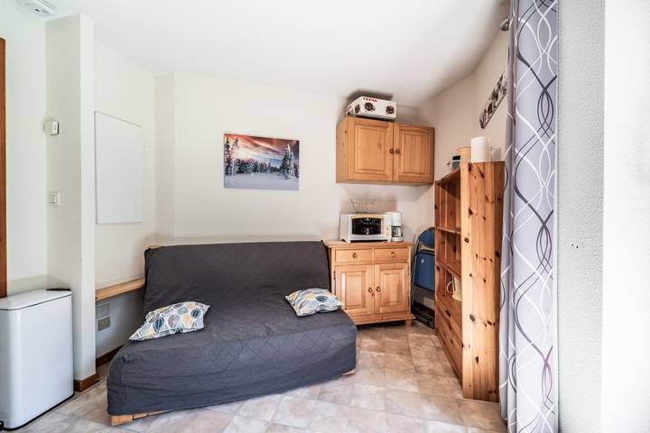 Entire apartment, “Montagne Front De Neige” Apartment with Mountain View and Balcony in Thollon-les-Mémises, Thonon-les-Bains region
