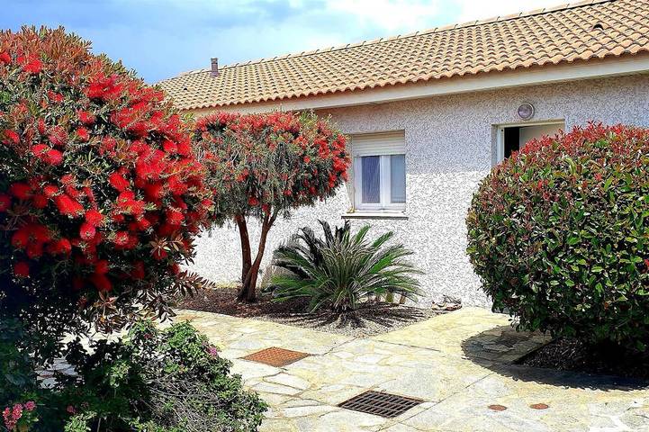 Casa de vacaciones para 4 personas, con terraza además de jardín y piscina - 1