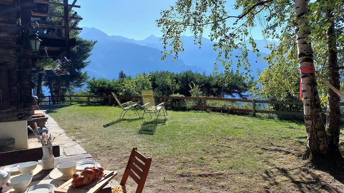 Charmes n° 33, charming chalet with views of the Val d'Anniviers in Chalais (Suiza), Alpes del Valais