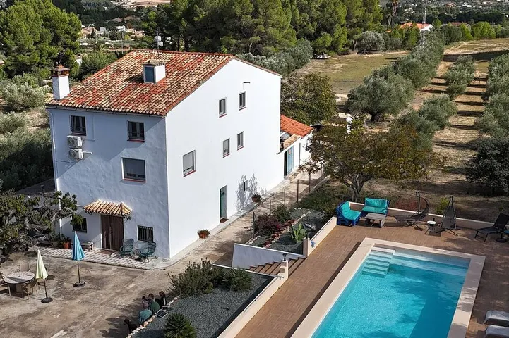 Chambre d’hôte pour 12 personnes, avec piscine et jardin - 1