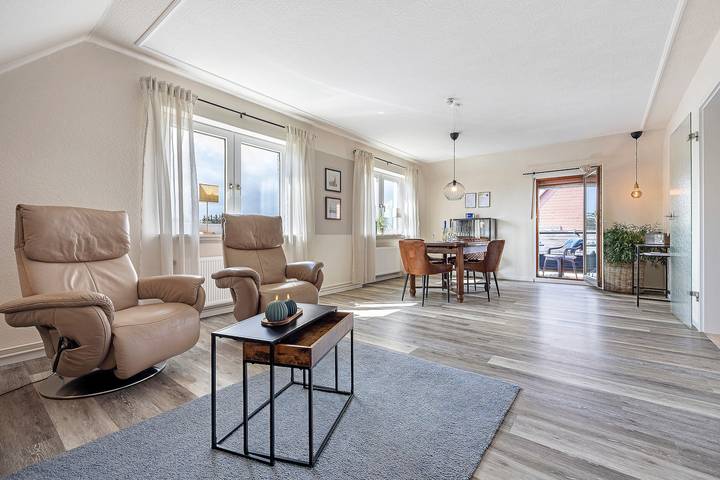 Hel lejlighed, Holiday Apartment "Harzreich" with Balcony, Shared Garden and Wi-Fi in Seesen, Harzvorland