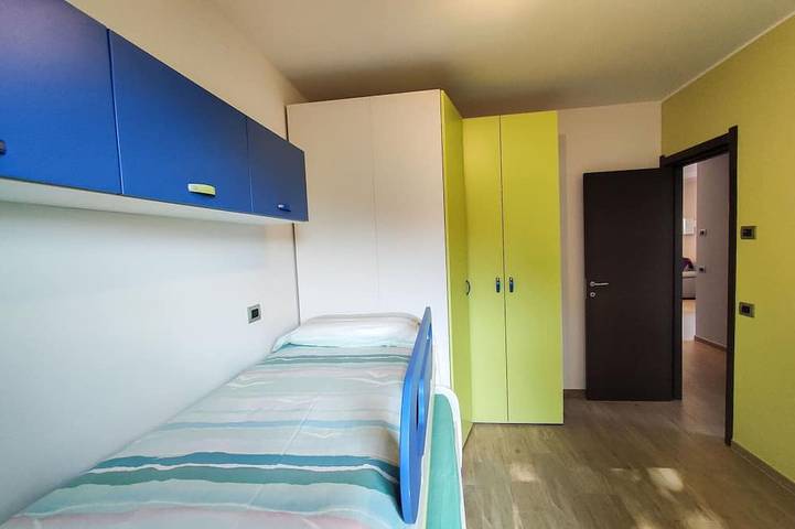 Appartamento intero, Bellissimo appartamento per 4 persone con Wifi, Tv e terrazza in Corrido, Lago di Lugano (Italia)