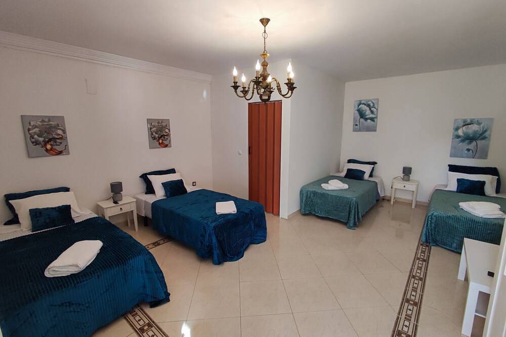 Guest House Alojamento Santa Catarina Suite 1 - Your refuge in the heart of Alenquer in Alenquer, Distrito de Lisboa