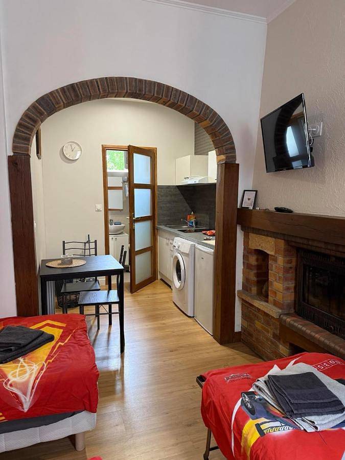 Appartement entier, One-Bedroom Apartment in Darnétal, Région de Rouen