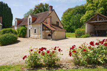 Location de vacances pour 6 personnes, avec jardin et terrasse à Cléré-du-Bois