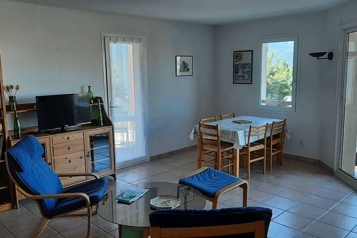 Gîte pour 5 personnes, avec terrasse à Puy-Sanières - 4