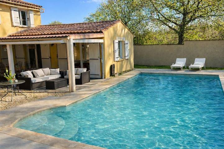 Location de vacances pour 6 personnes à Pougnadoresse