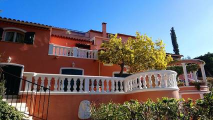 Cottage pour 2 personnes, avec jardin et piscine à Bandol