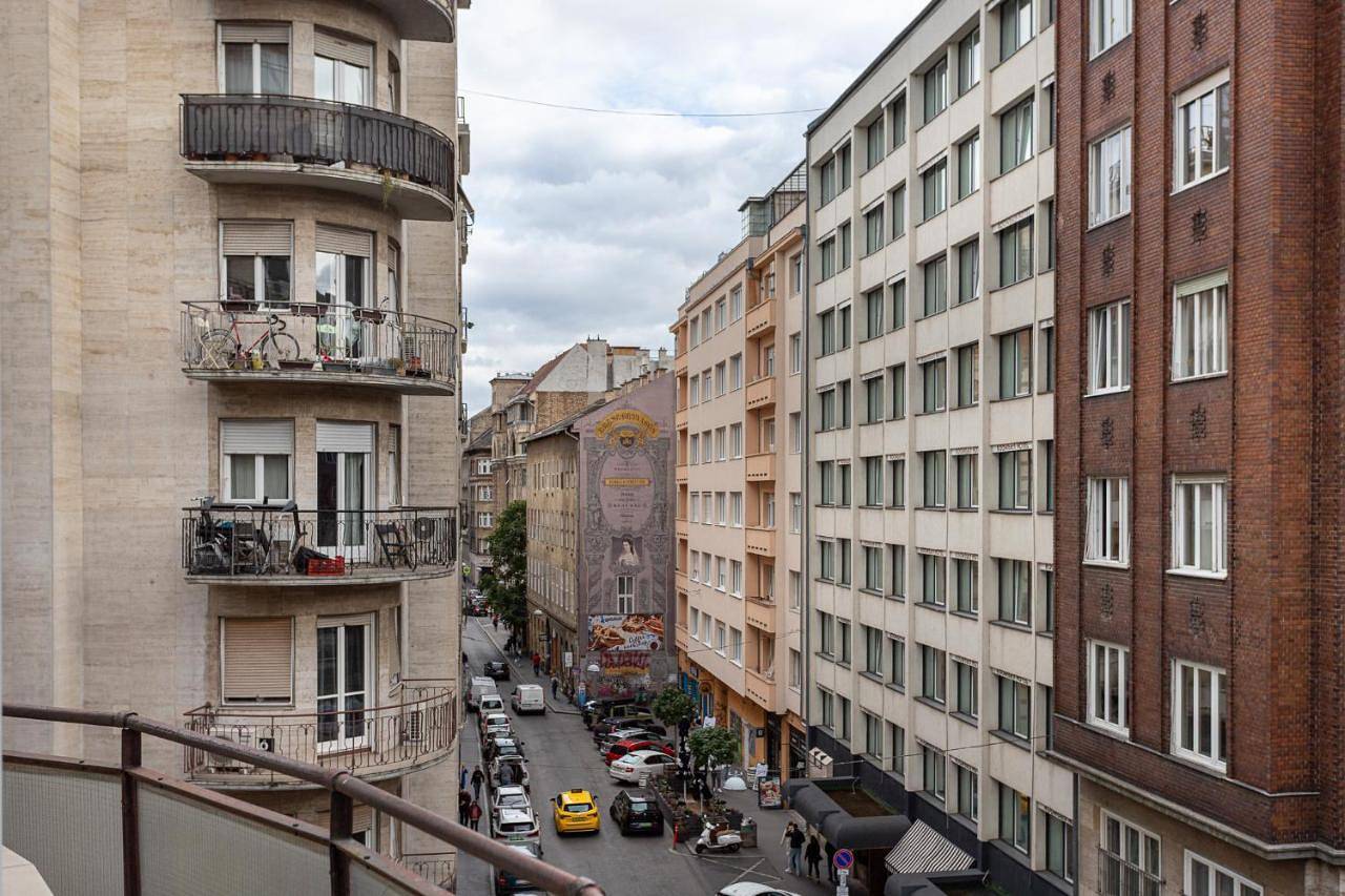 Geheel appartement, Europe Heart Apartment for 9 in Boedapest, Danube-Ipoly National Park