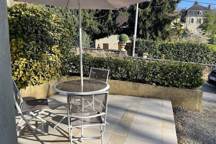 Ferienhaus für 3 Personen, mit Pool und Garten sowie Terrasse und Whirlpool - 1