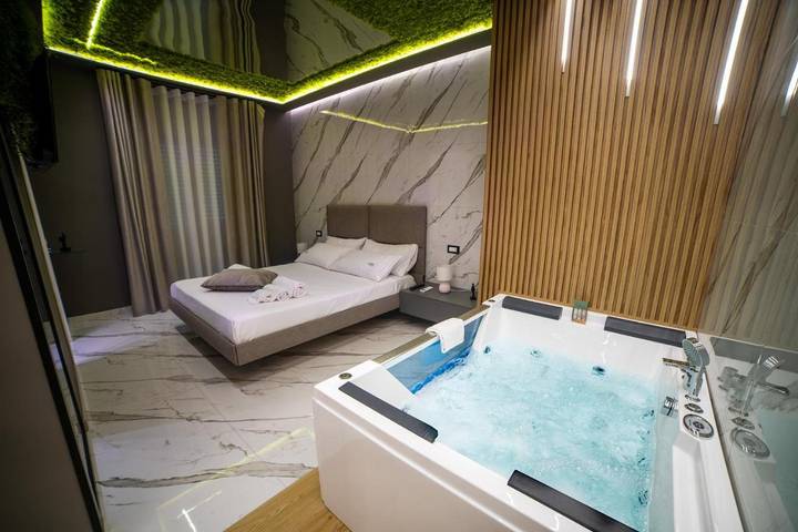 B&b per 2 persone, con balcone e idromassaggio in Baronissi